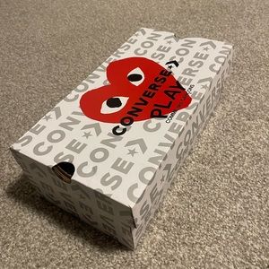 SIZE 9 IN MENS SIZE 11 IN WOMENS